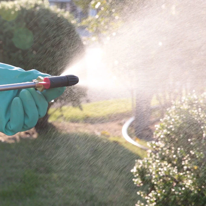 1.3 GAL SPRAYER MAKITA WITH BATTERY AND - Image 3