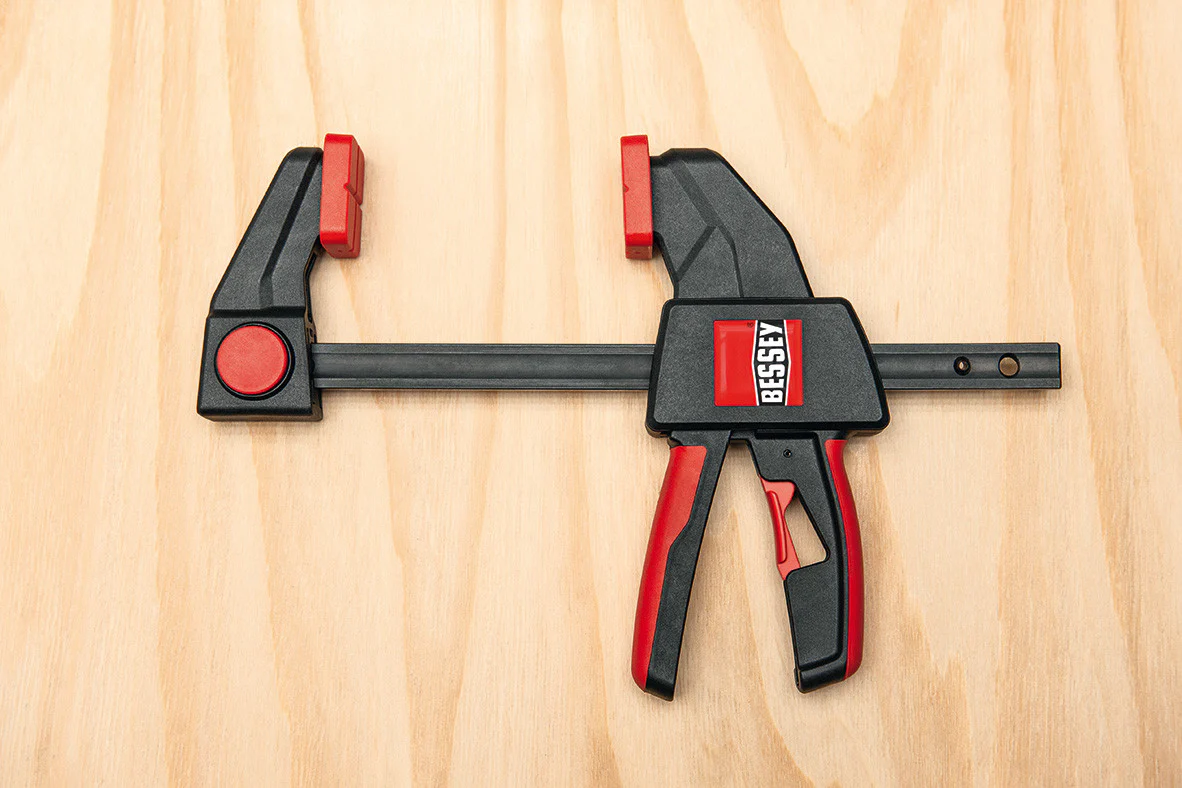 BESSEY 12" LARGE TRIGGER CLAMP - Image 8