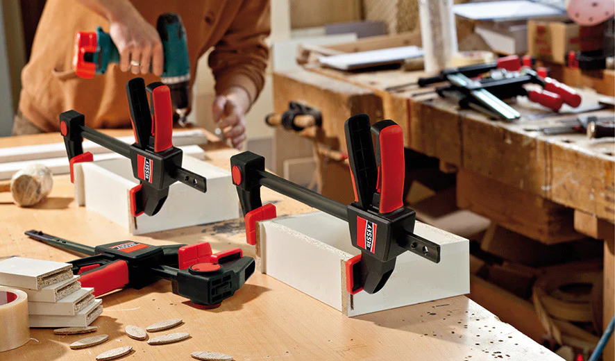 BESSEY 18" LARGE TRIGGER CLAMP - Image 3