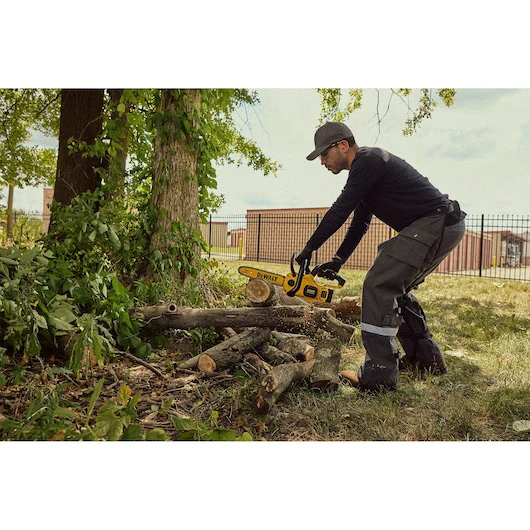 20V MAX BRUSHLESS CHAINSAW DEWALT DCCS621P1 - Image 7