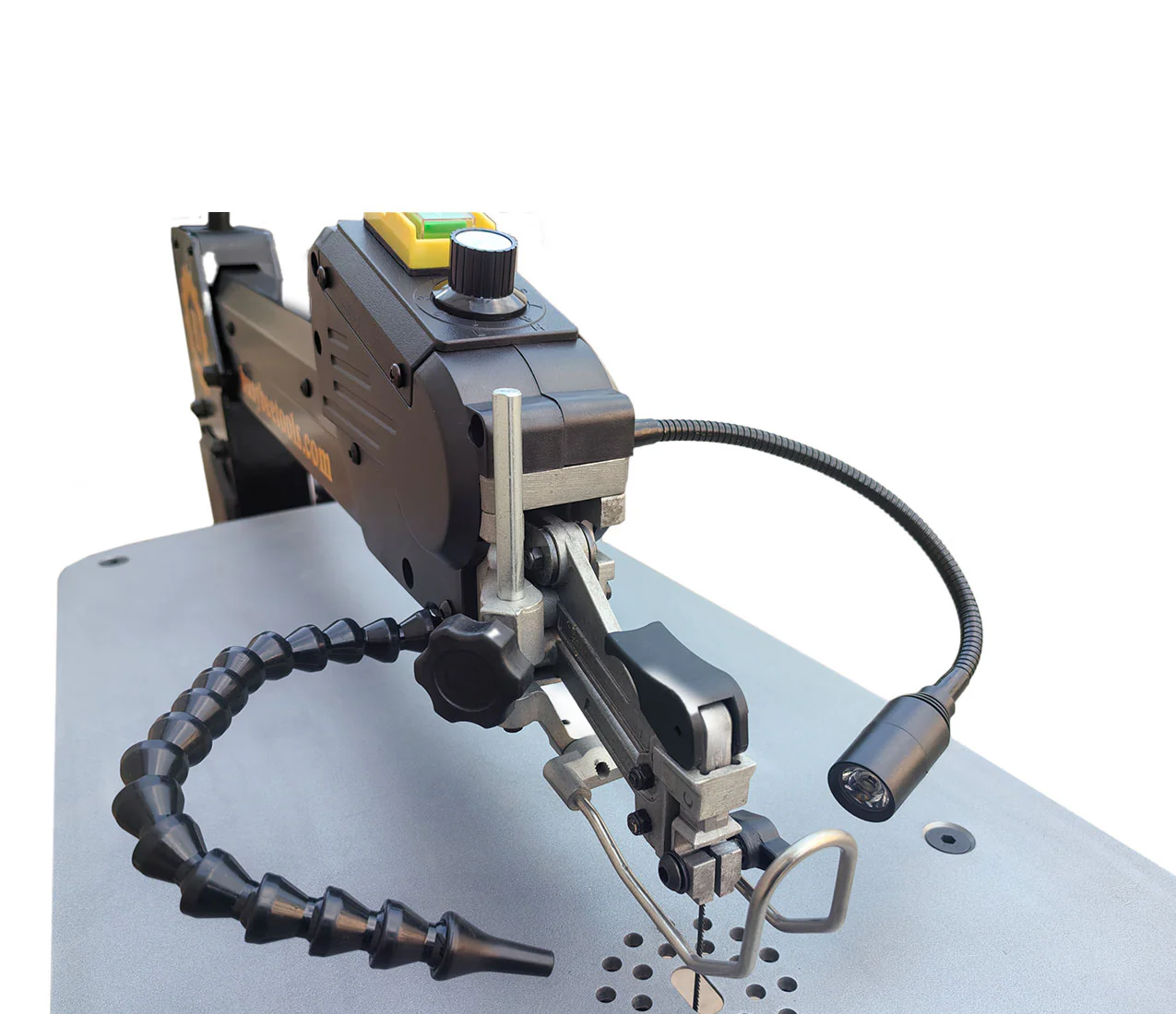 22" VARIABLE SPEED SCROLL SAW BBSS22 - Image 5