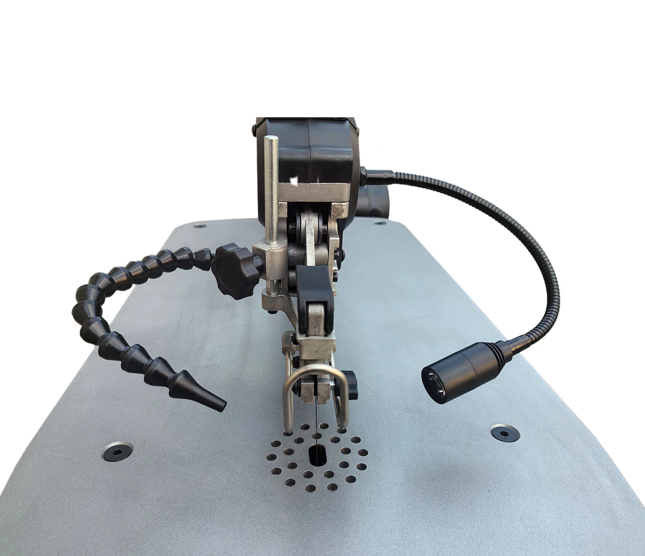 22" VARIABLE SPEED SCROLL SAW BBSS22 - Image 6