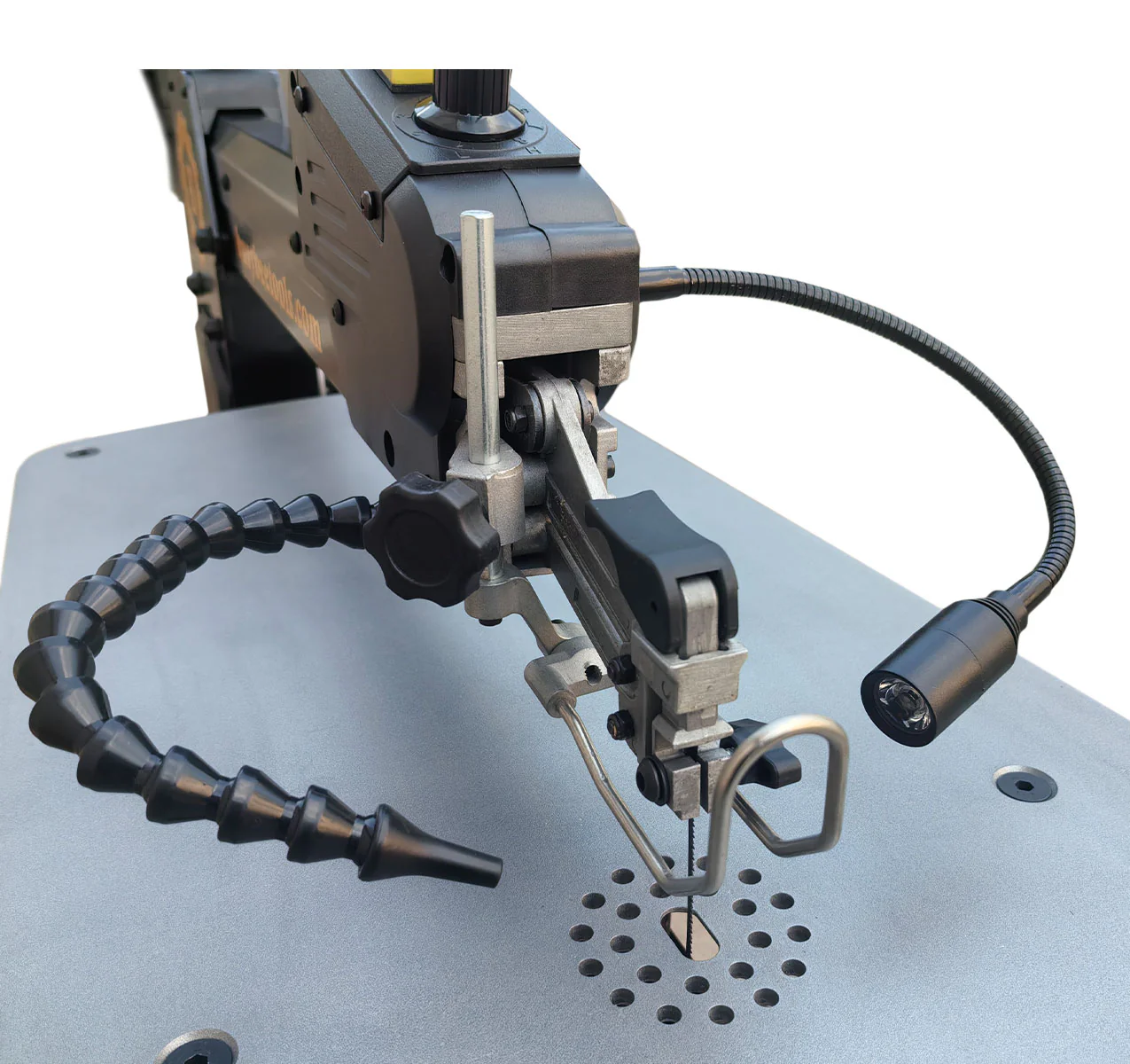 22" VARIABLE SPEED SCROLL SAW BBSS22 - Image 7