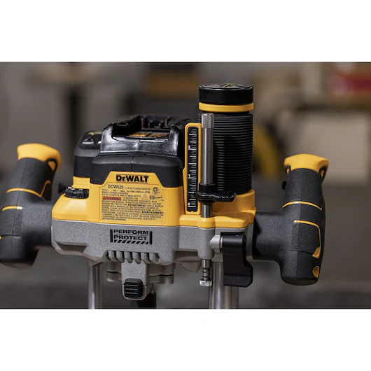DEWALT PLUNGE ROUTER 2 1/4 HP TOOL ONLY - Image 13