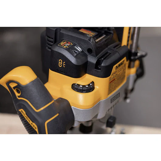 DEWALT PLUNGE ROUTER 2 1/4 HP TOOL ONLY - Image 15