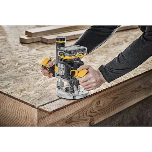 DEWALT PLUNGE ROUTER 2 1/4 HP TOOL ONLY - Image 6